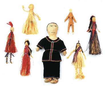 7 dolls made from natural materials